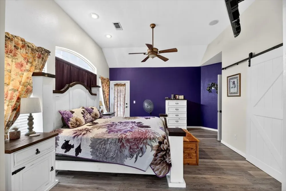 34800 Wolf Trail Wister, OK 74966