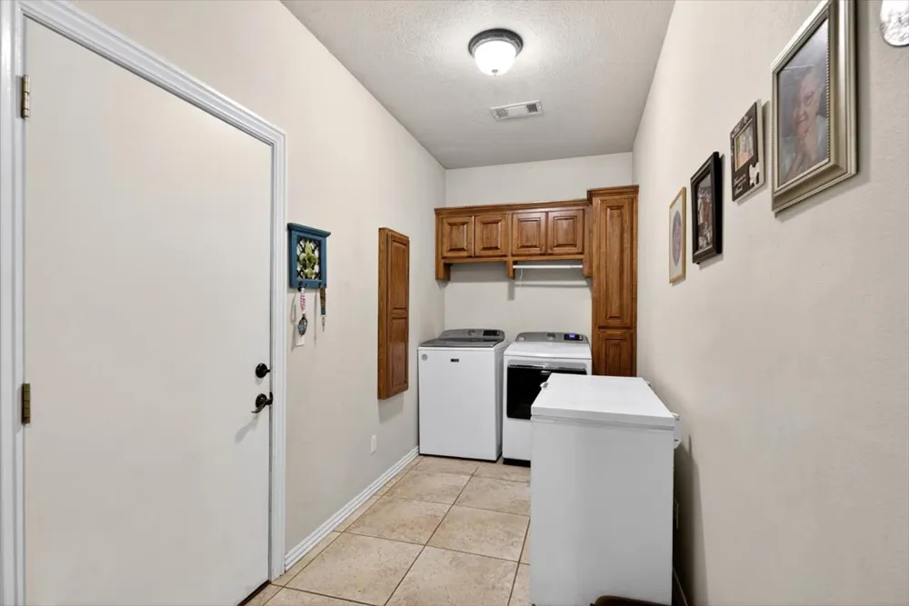 34800 Wolf Trail Wister, OK 74966