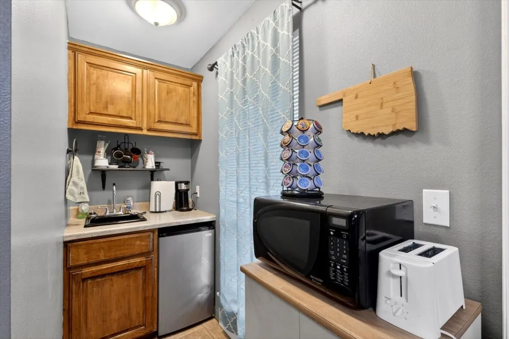 34800 Wolf Trail Wister, OK 74966