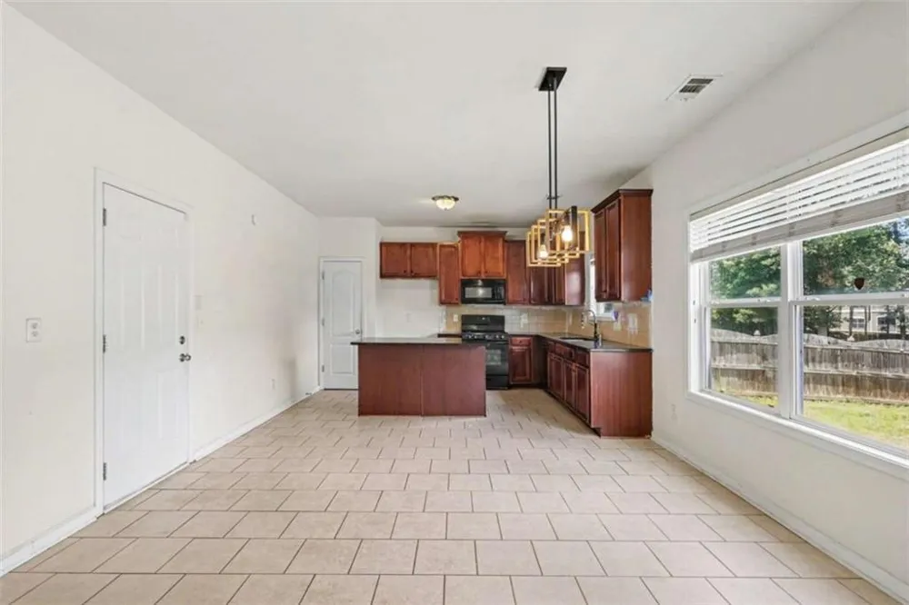 7969 Hawks Nest Trail Lithia Springs, GA 30122