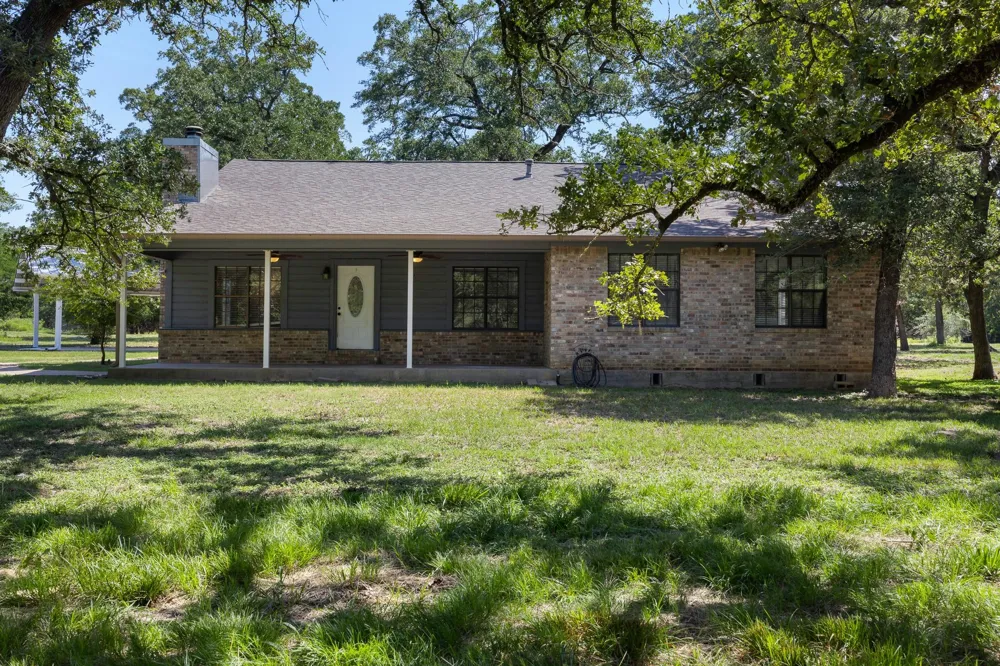 6388 Hurta Lane Bryan, TX 77808
