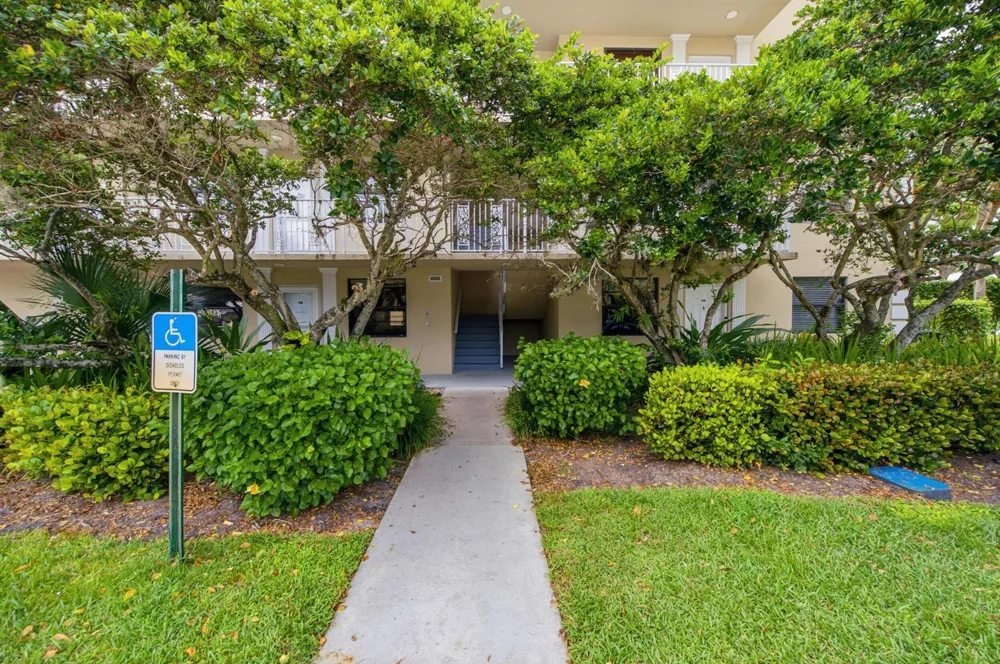 3515 VILLAGE BOULEVARD #206 West Palm Beach, FL 33409