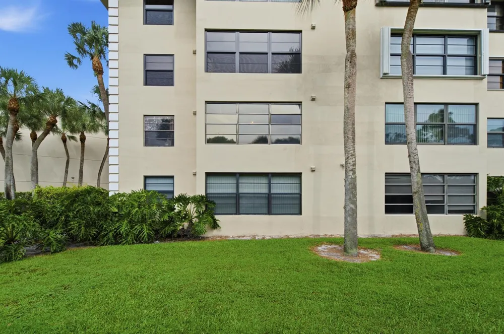 3515 VILLAGE BOULEVARD #206 West Palm Beach, FL 33409