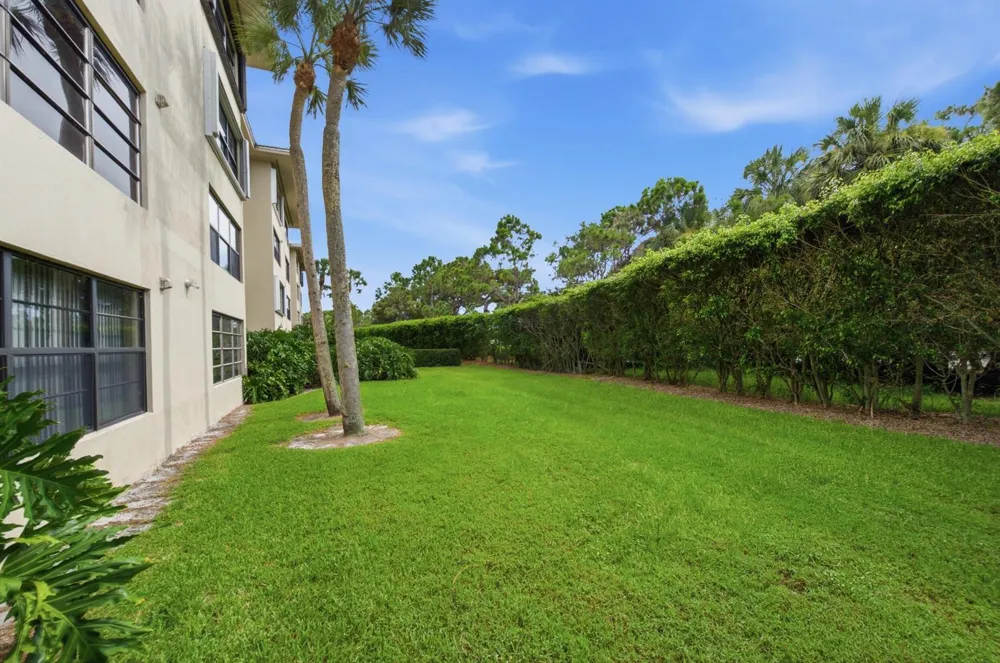 3515 VILLAGE BOULEVARD #206 West Palm Beach, FL 33409