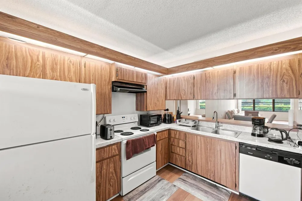 3515 VILLAGE BOULEVARD #206 West Palm Beach, FL 33409