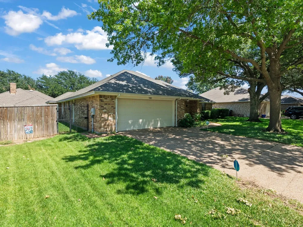 7005 Baseline Lane Fort Worth, TX 76133