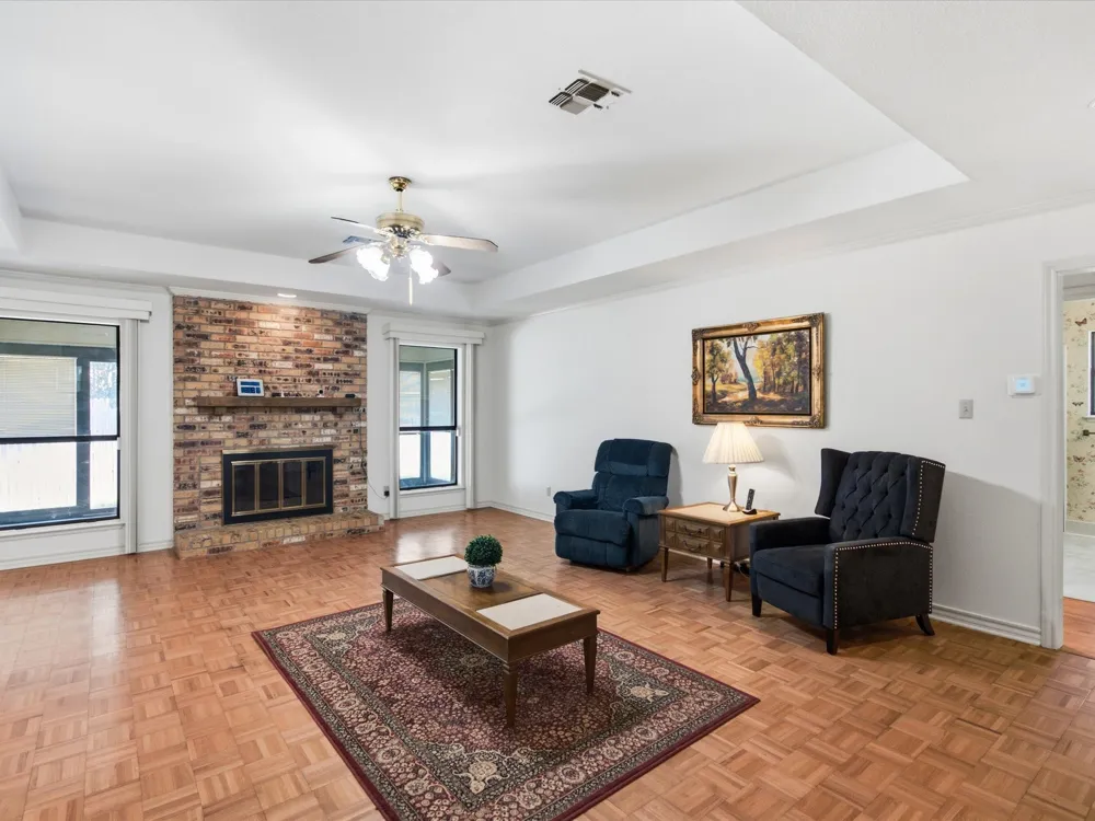 7005 Baseline Lane Fort Worth, TX 76133