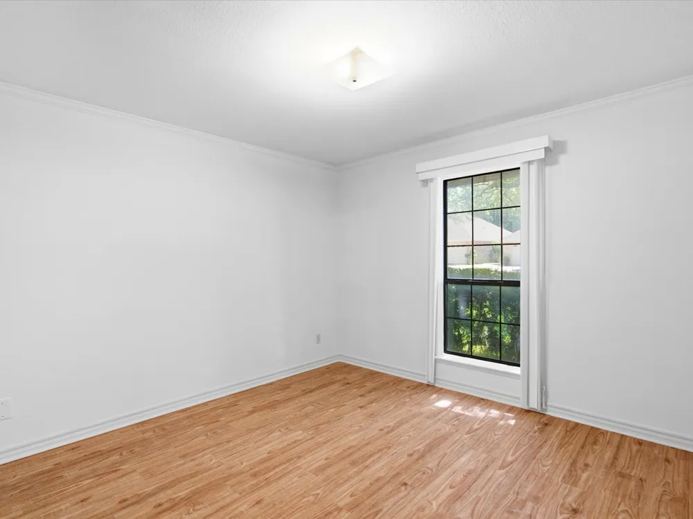 7005 Baseline Lane Fort Worth, TX 76133