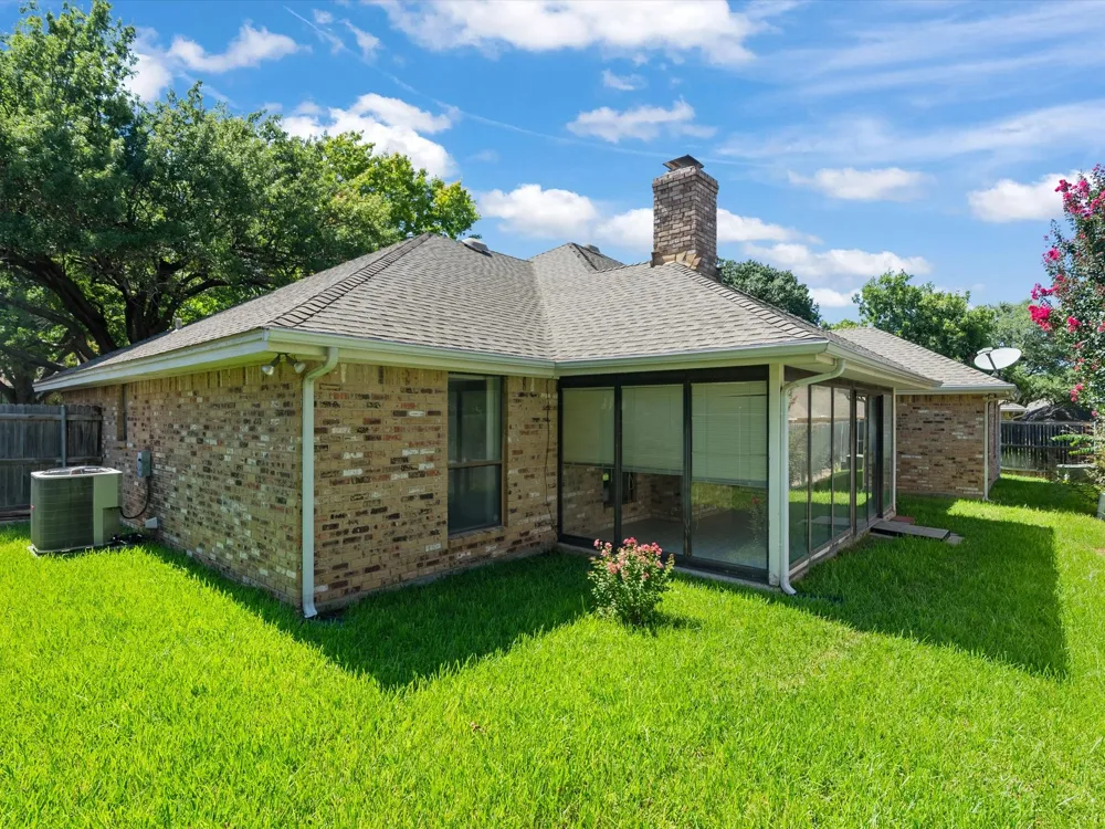 7005 Baseline Lane Fort Worth, TX 76133