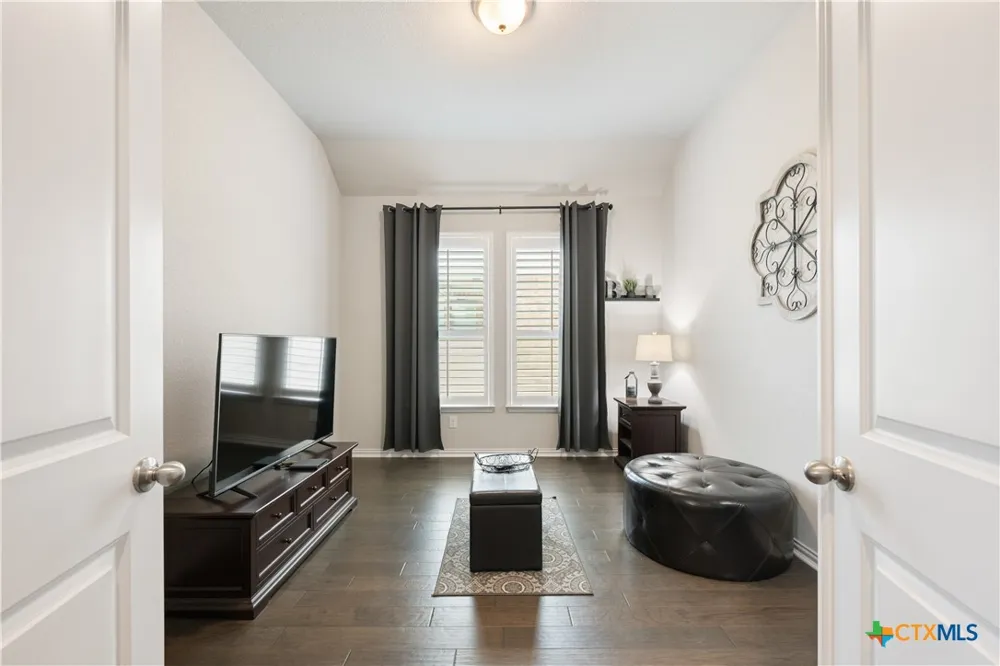 4221 Mercer Road Georgetown, TX 78628