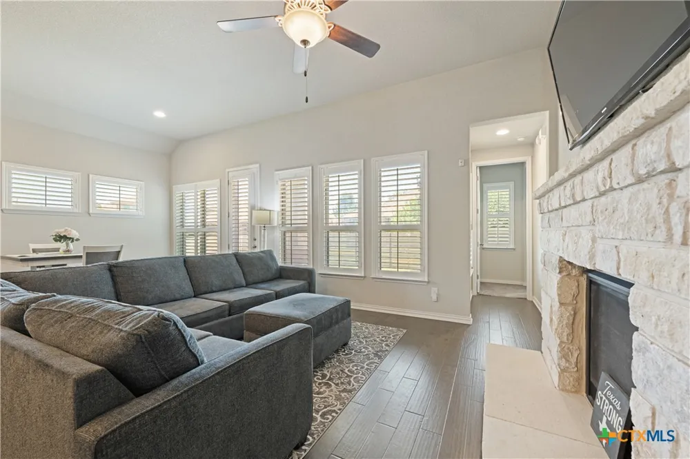4221 Mercer Road Georgetown, TX 78628