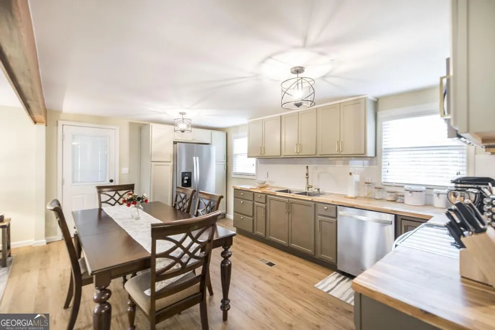 195 Wimberly DR Jeffersonville, GA 31044