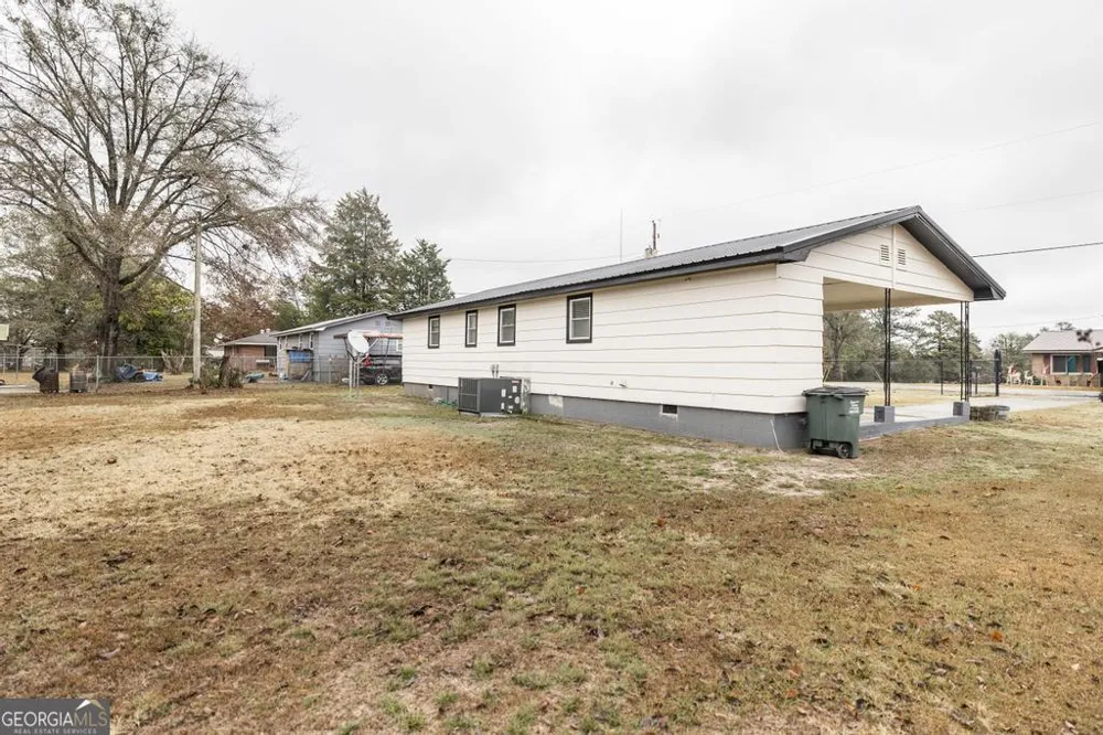 195 Wimberly DR Jeffersonville, GA 31044