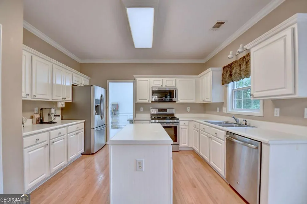 2172 Woodbriar DR Buford, GA 30518