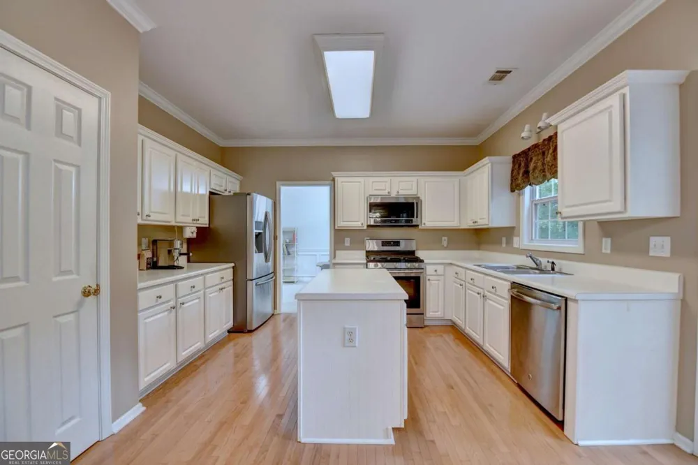 2172 Woodbriar DR Buford, GA 30518