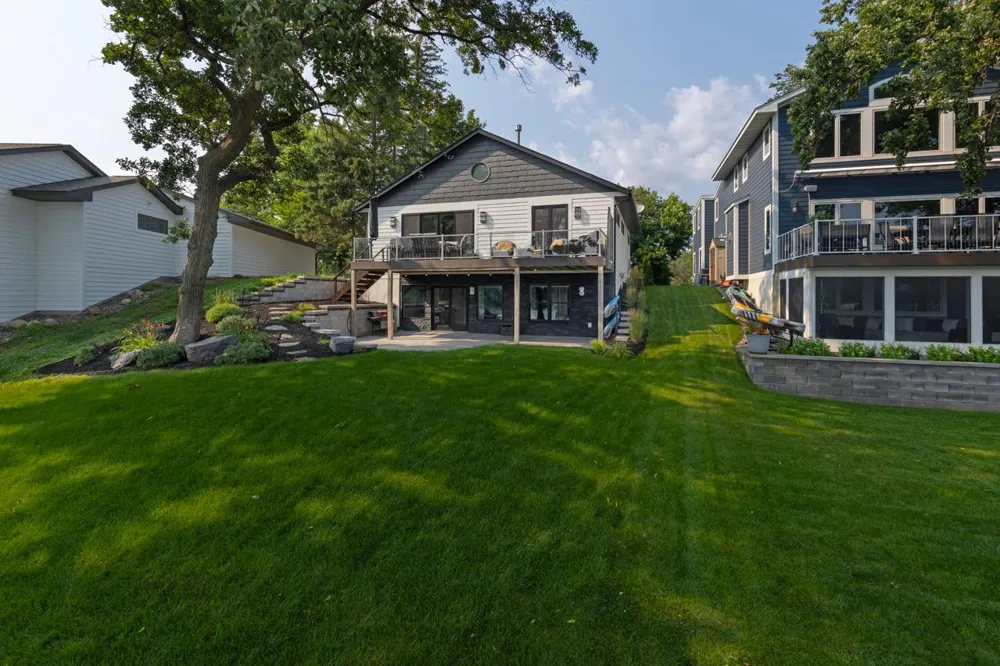 6199 Sinclair Road Mound, MN 55364
