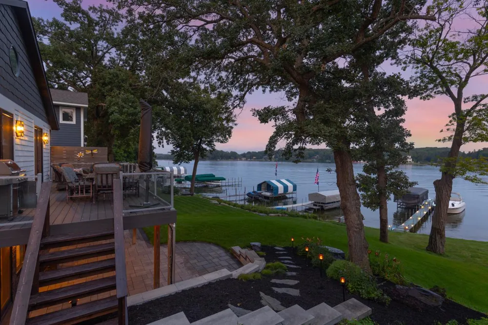 6199 Sinclair Road Mound, MN 55364