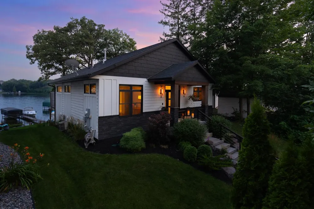 6199 Sinclair Road Mound, MN 55364