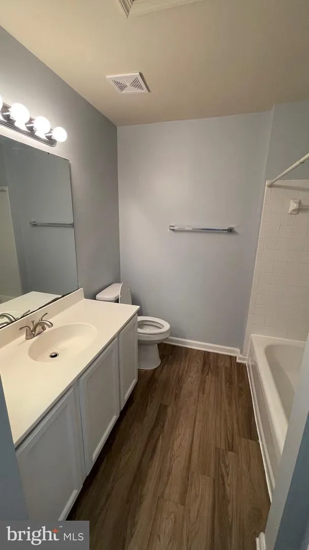 23065 POTOMAC HILL SQUARE Sterling, VA 20166