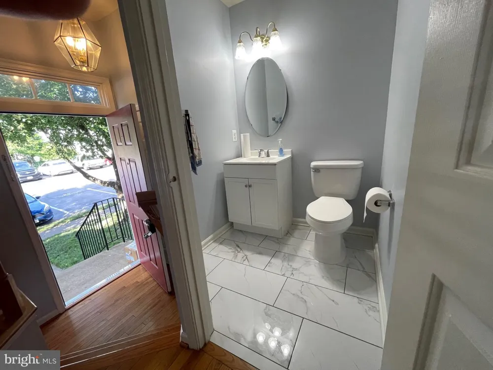 23065 POTOMAC HILL SQUARE Sterling, VA 20166