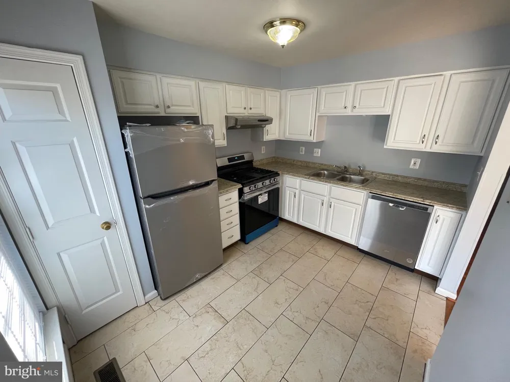 23065 POTOMAC HILL SQUARE Sterling, VA 20166