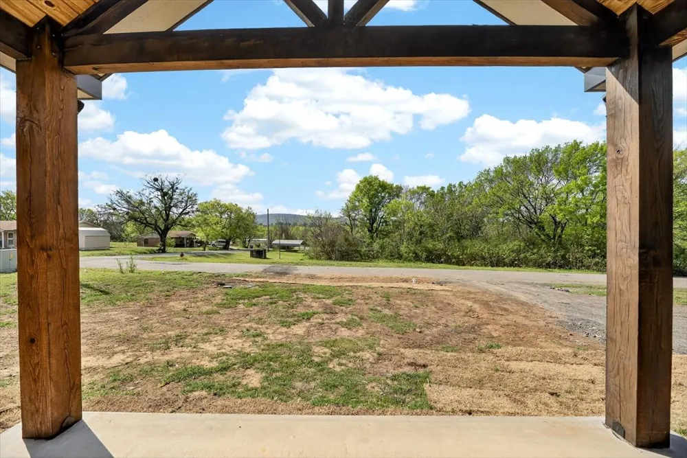 301 Swanson Road McCurtain, OK 74944