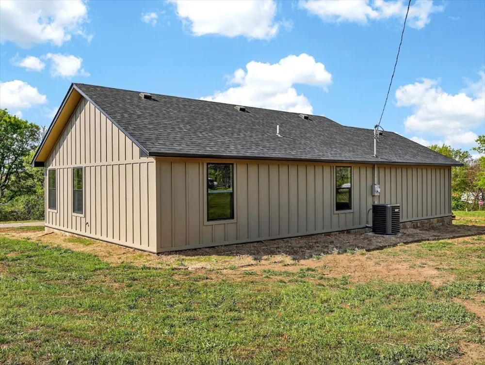 301 Swanson Road McCurtain, OK 74944