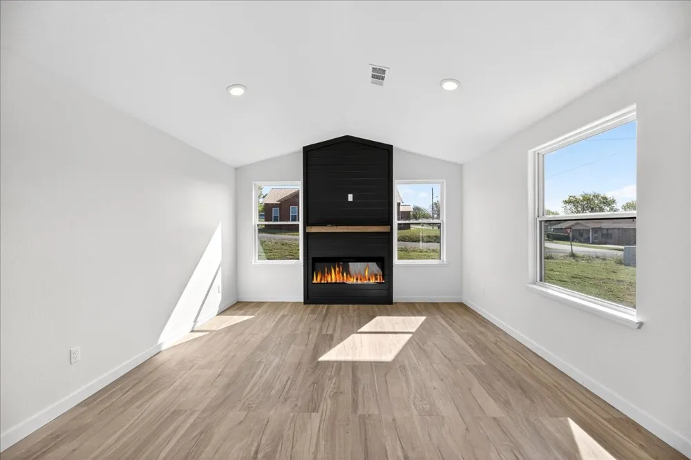 301 Swanson Road McCurtain, OK 74944