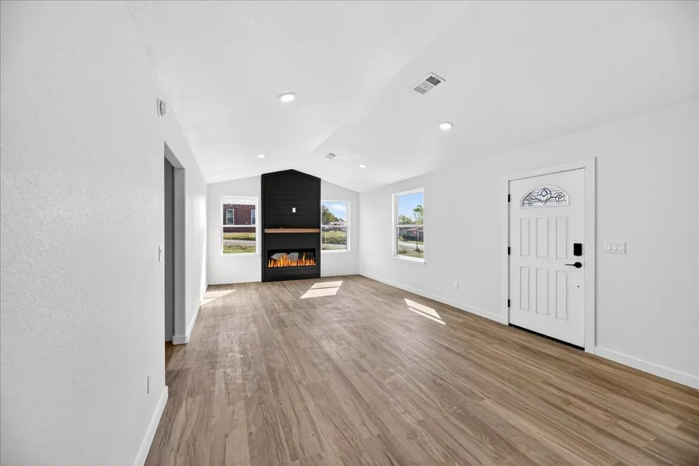 301 Swanson Road McCurtain, OK 74944