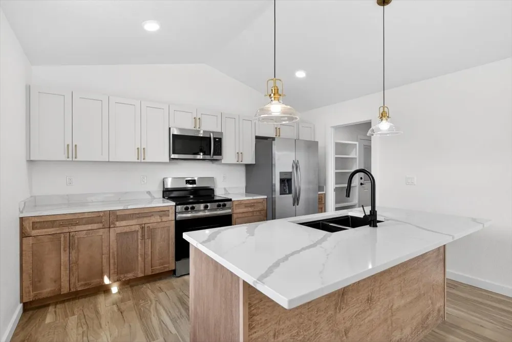 301 Swanson Road McCurtain, OK 74944