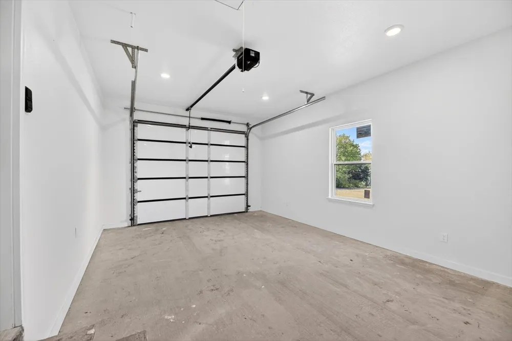 301 Swanson Road McCurtain, OK 74944