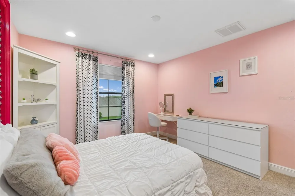 1657 FEATHER GRASS LOOP Lutz, FL 33558