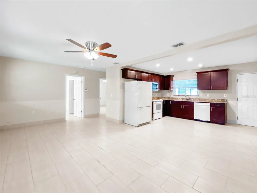 133 NW 18TH STREET Ruskin, FL 33570