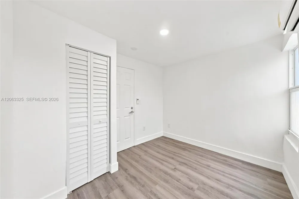 128 NW 9th Ave #2 Miami, FL 33128