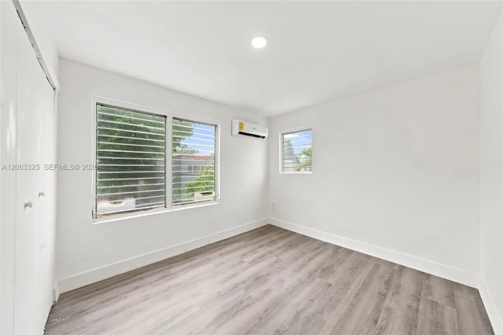 128 NW 9th Ave #2 Miami, FL 33128