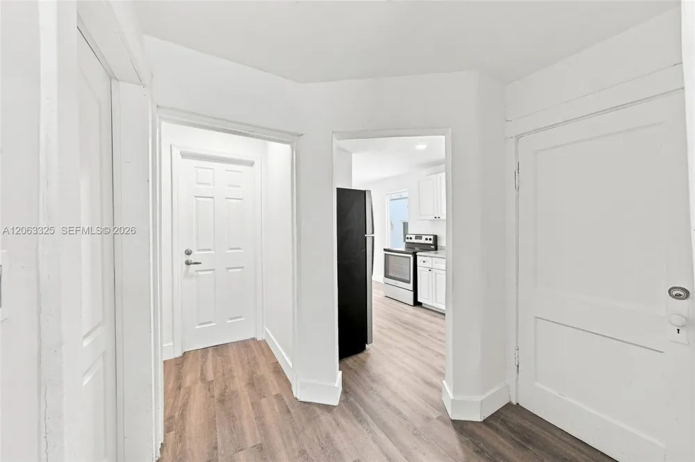 128 NW 9th Ave #2 Miami, FL 33128