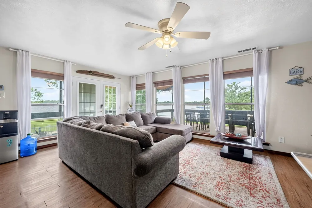10115 Comanche Quinlan, TX 75474