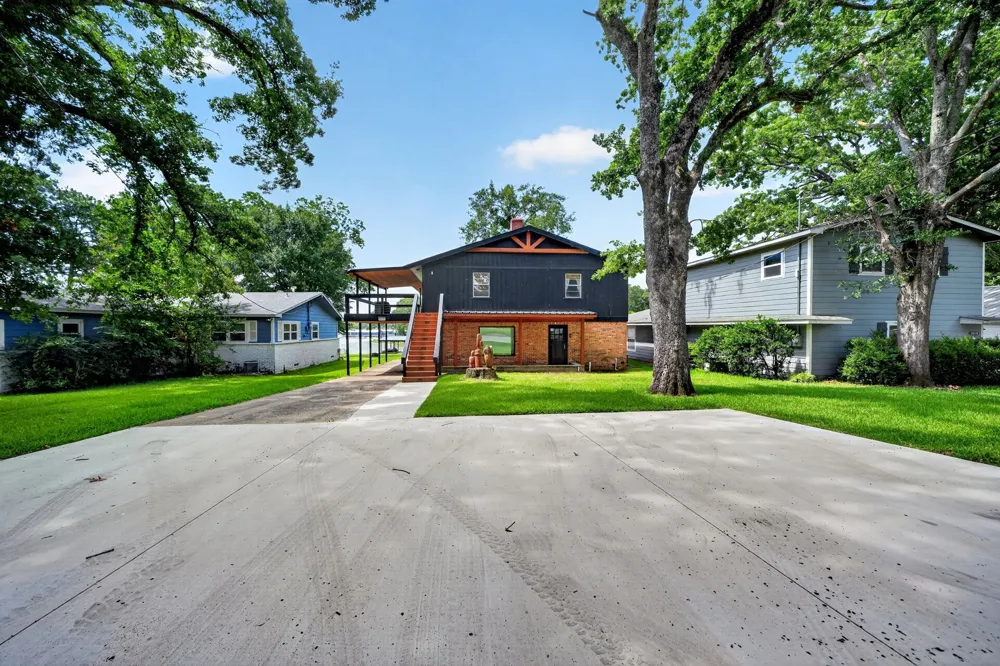 10115 Comanche Quinlan, TX 75474