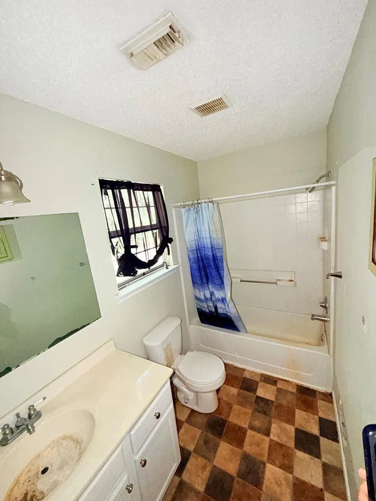 3252 County Road 480 Kirbyville, TX 75956