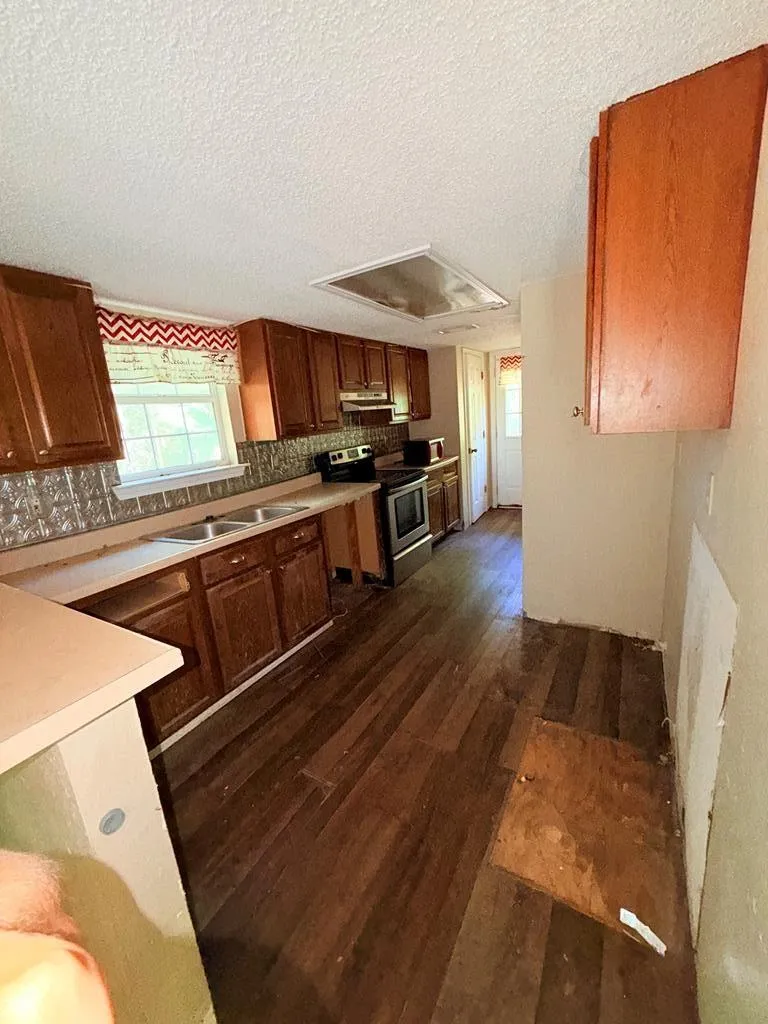 3252 County Road 480 Kirbyville, TX 75956
