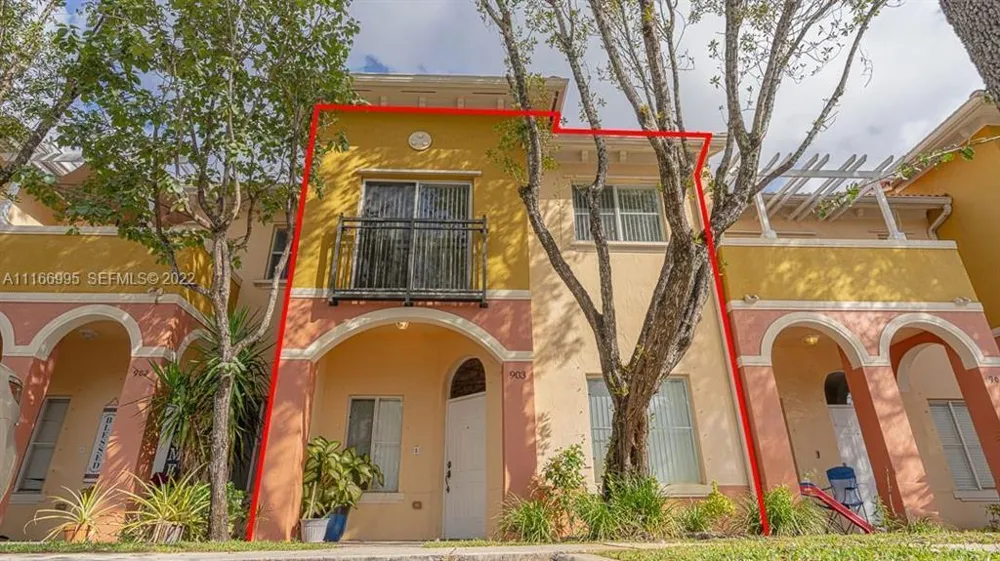 903 SANTA CATALINA CIRCLE North Lauderdale, FL 33068