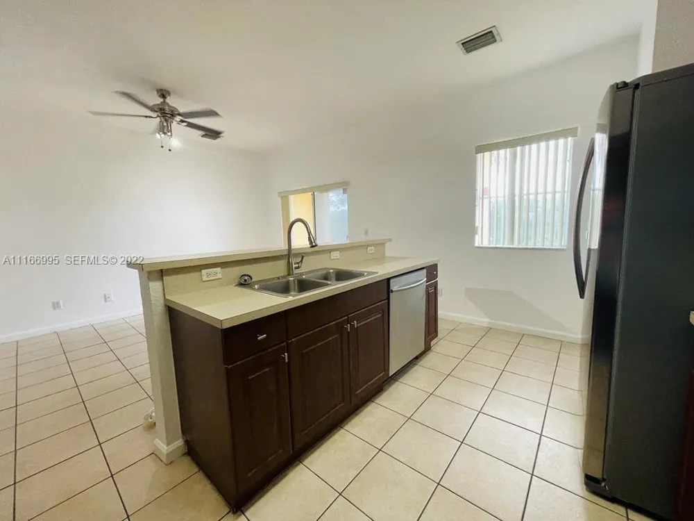 903 SANTA CATALINA CIRCLE North Lauderdale, FL 33068