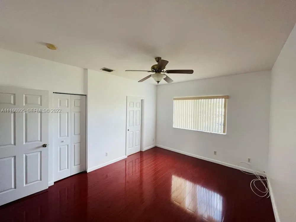 903 SANTA CATALINA CIRCLE North Lauderdale, FL 33068