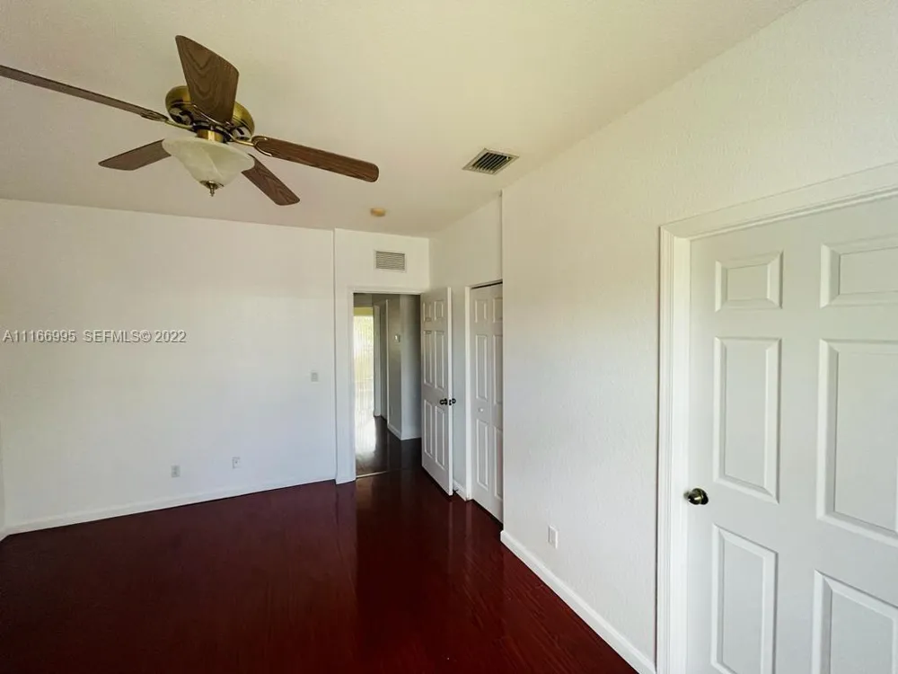 903 SANTA CATALINA CIRCLE North Lauderdale, FL 33068