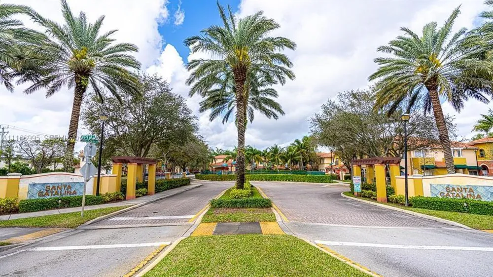 903 SANTA CATALINA CIRCLE North Lauderdale, FL 33068