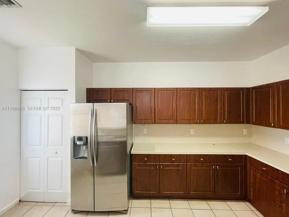 903 SANTA CATALINA CIRCLE North Lauderdale, FL 33068