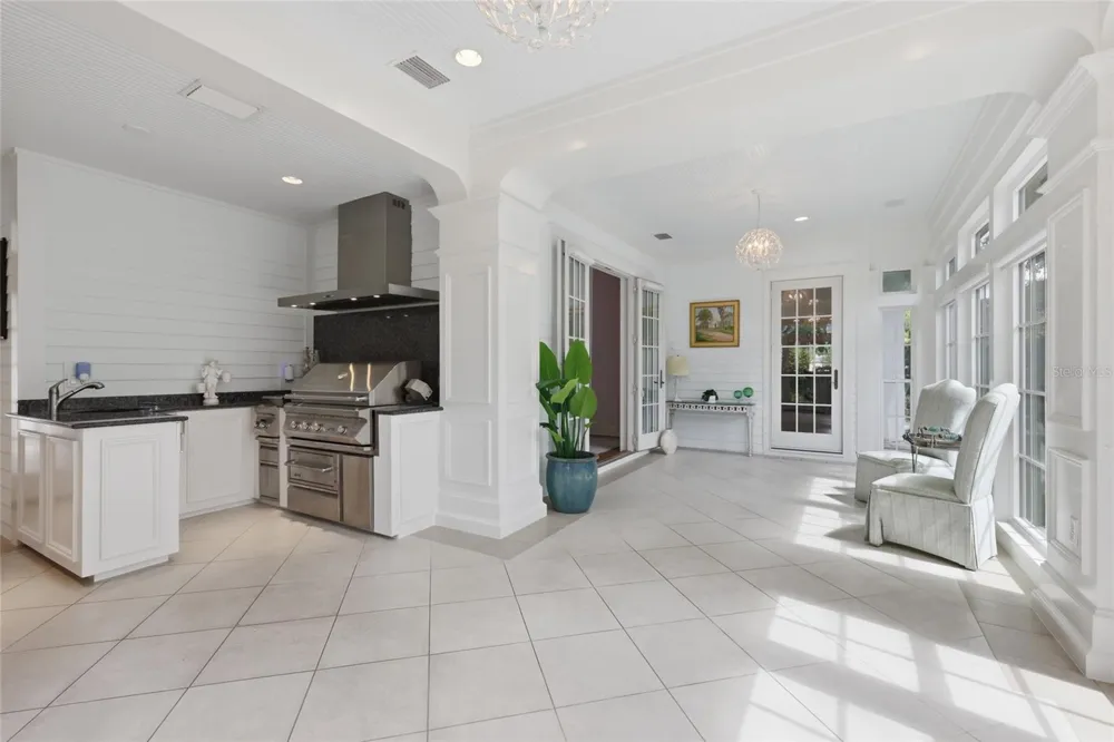 1798 LINCOLN PARK CIRCLE Sarasota, FL 34236