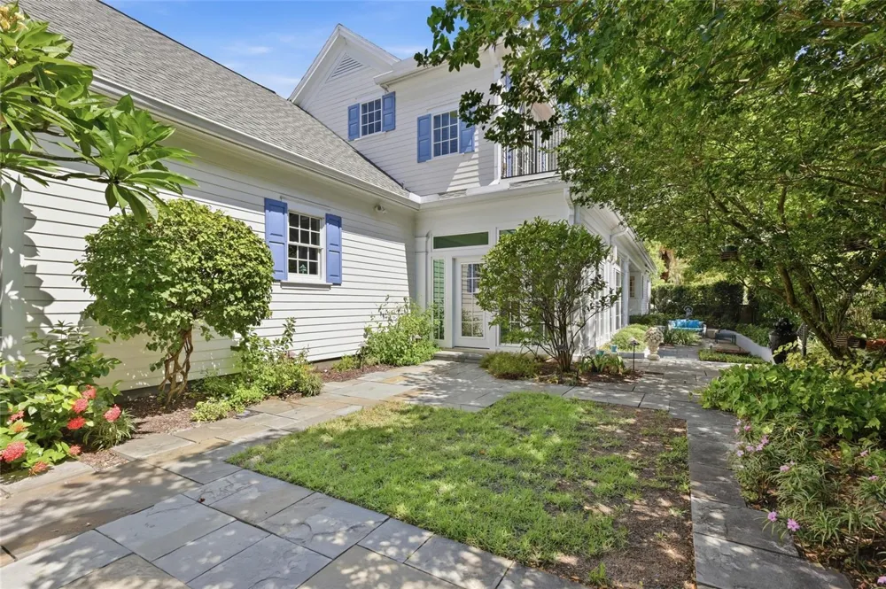 1798 LINCOLN PARK CIRCLE Sarasota, FL 34236