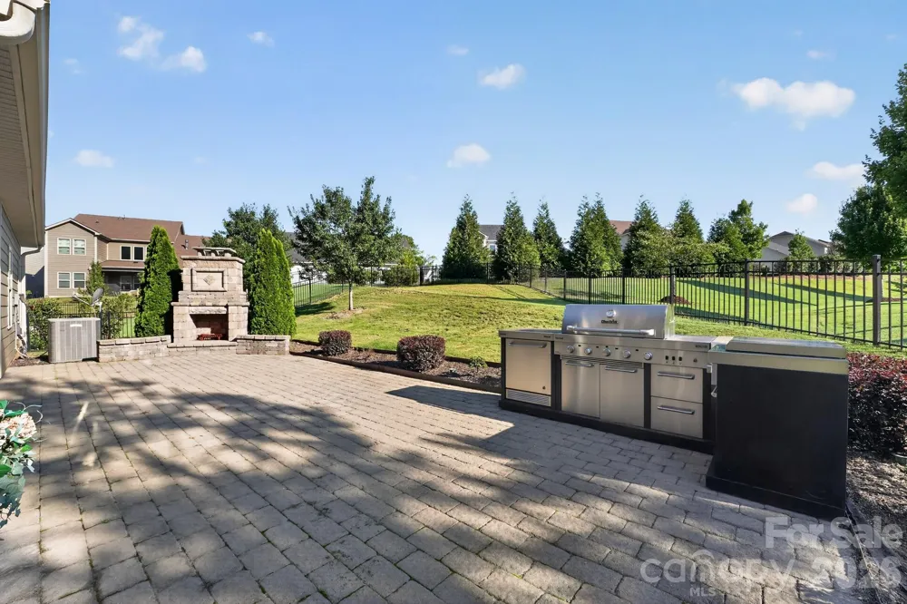 15319 Venezia Lane Huntersville, NC 28078