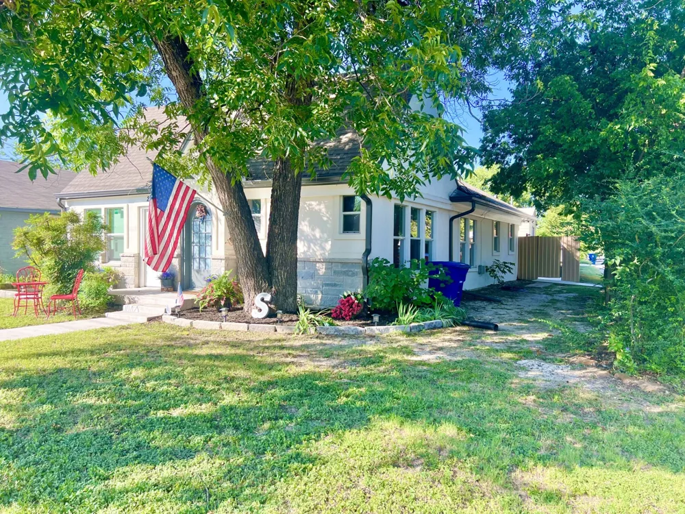 2501 Austin Avenue Brownwood, TX 76801